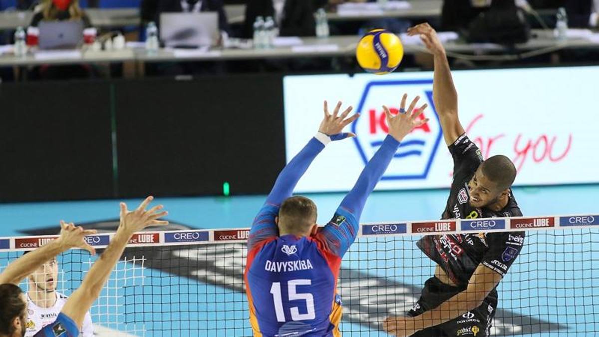 Superlega, Cisterna batte Taranto. In campo Civitanova-Monza