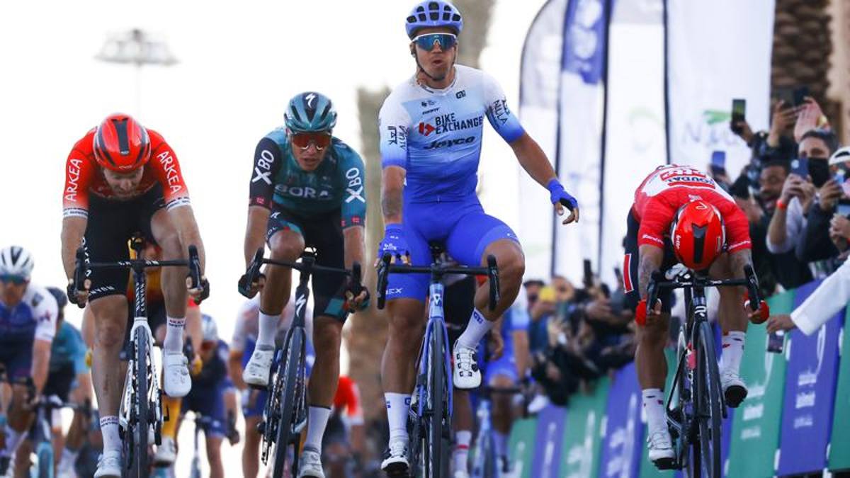 Saudi Tour all'olandese: colpo Groenewegen nella terza tappa