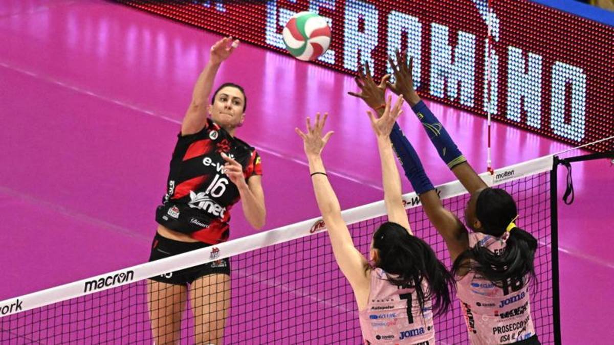 Serie A-1: Monza in fuga, Conegliano sbanca Busto e risale