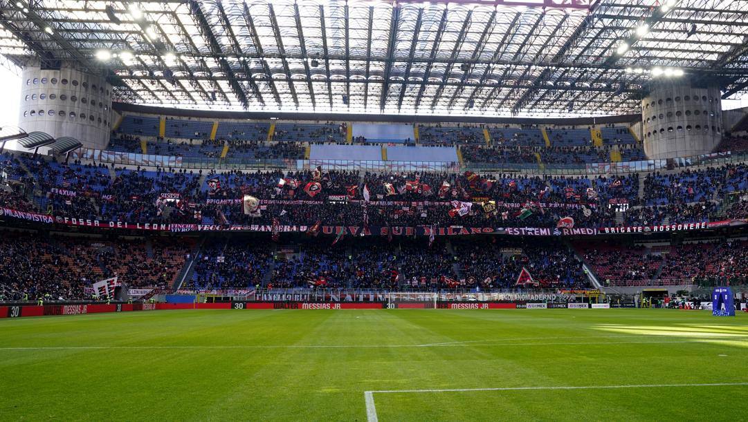 Lo stadio San Siro nel match tra Milan e Samp. Getty Images 