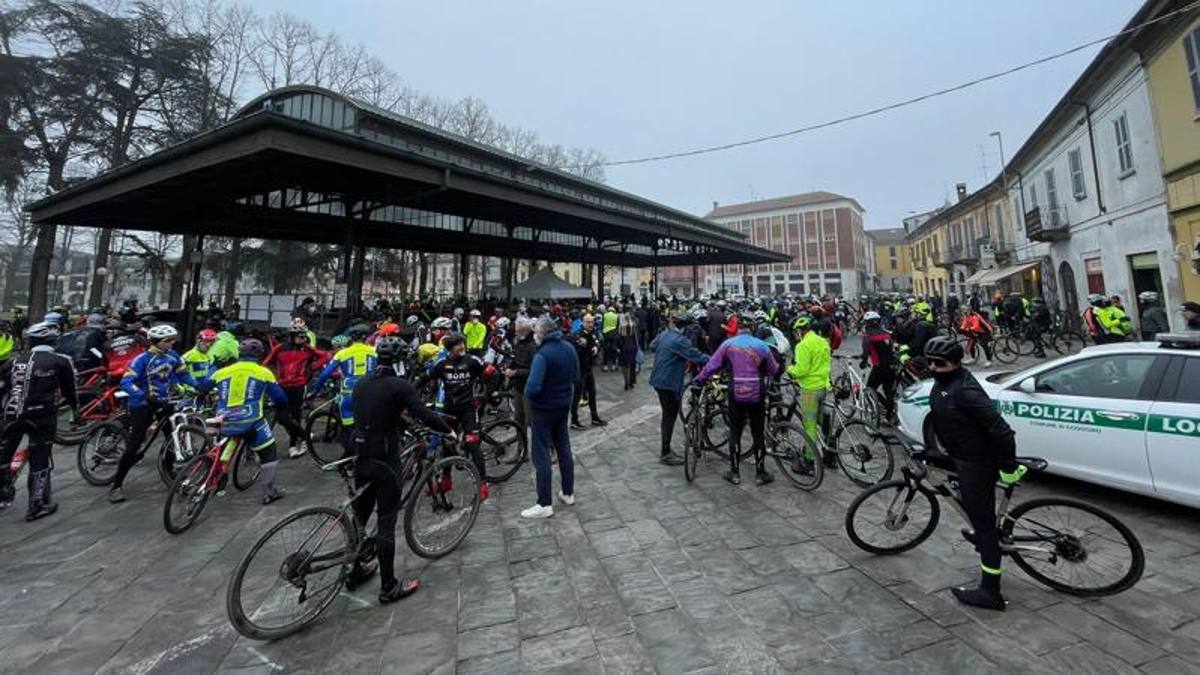 Pedalata a Codogno: 300 in bici per non dimenticare la prima zona rossa Covid