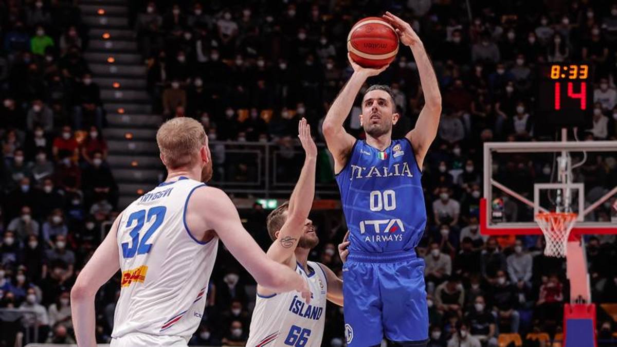 Della Valle riporta l'Islanda sulla terra e l'Italia va: 95-87