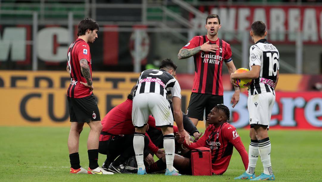 L'Milan-Udinese, gioco fermo. Getty 