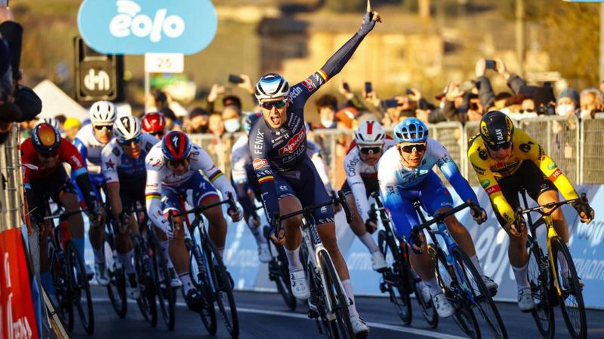 Tirreno-Adriatico: il belga Merlier domina la volata, Ganna resta leader