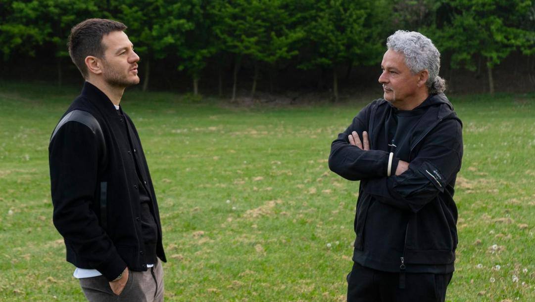 Da sinistra Alessandro Cattelan e Roberto Baggio 