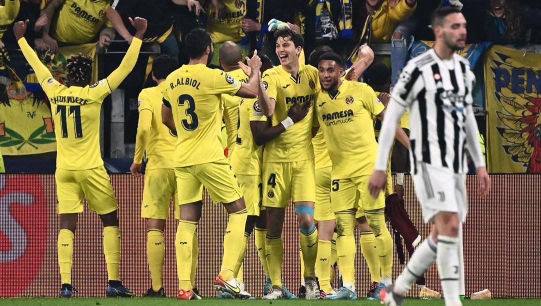 Il Villarreal esulta contro la Juventus. Afp 