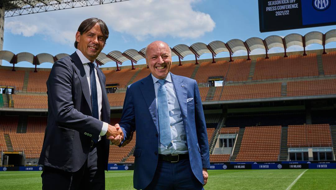 Beppe Marotta con Simone Inzaghi. Getty 