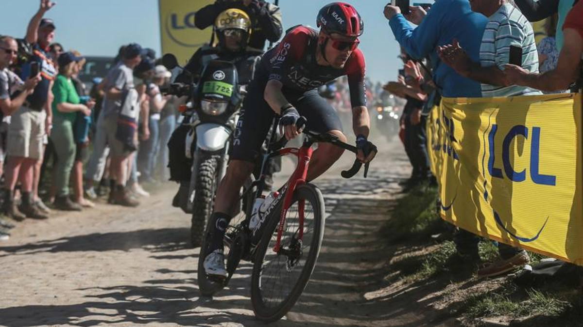 Parigi-Roubaix, le pagelle: Van Baarle capitano da 10 e lode, Ganna sfortunato, 6
