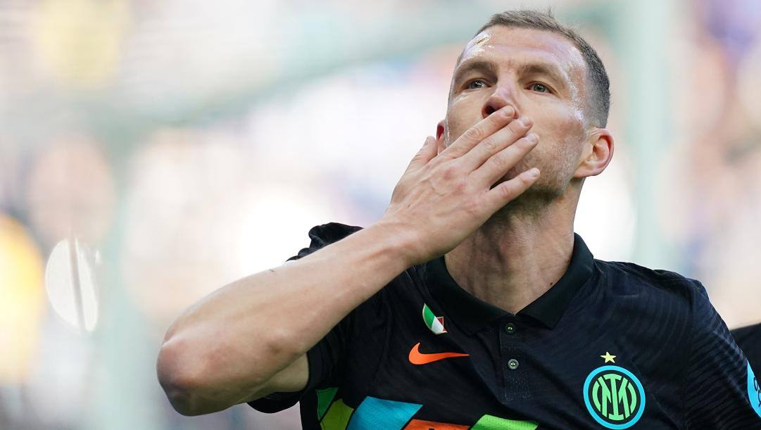 Edin Dzeko, 36 anni, attaccante dell'Inter. LaPresse 