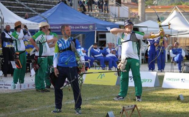 Da sinistra: Matteo Fissore e  l'olimpianico Michele Frangilli  