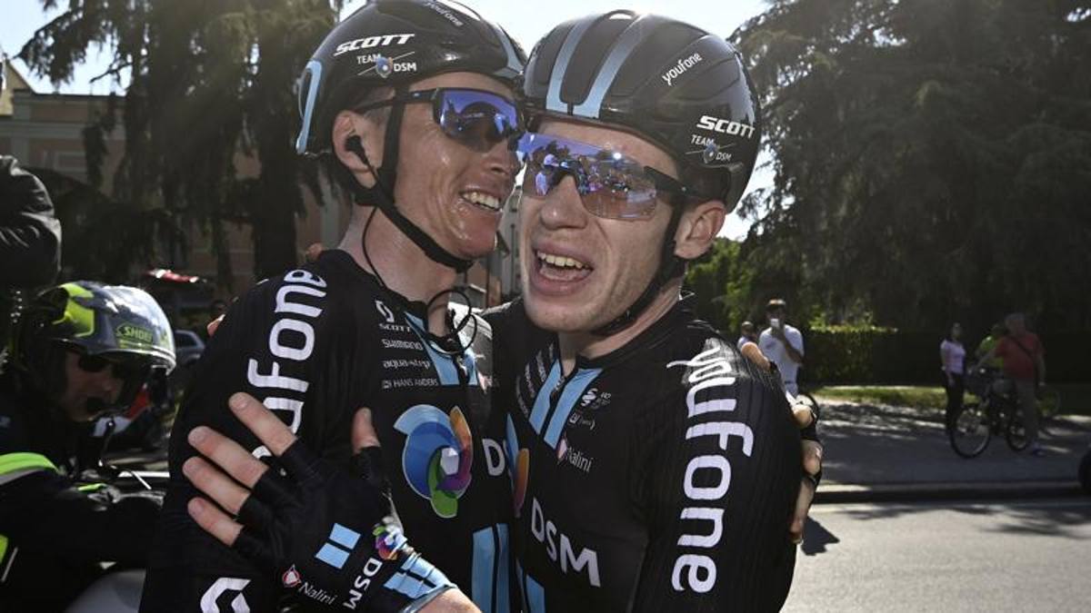 Le pagelle dell'11ª tappa: Dainese è da 10 col maestro Bardet, Gaviria ancora non ci crede. E Carapaz...