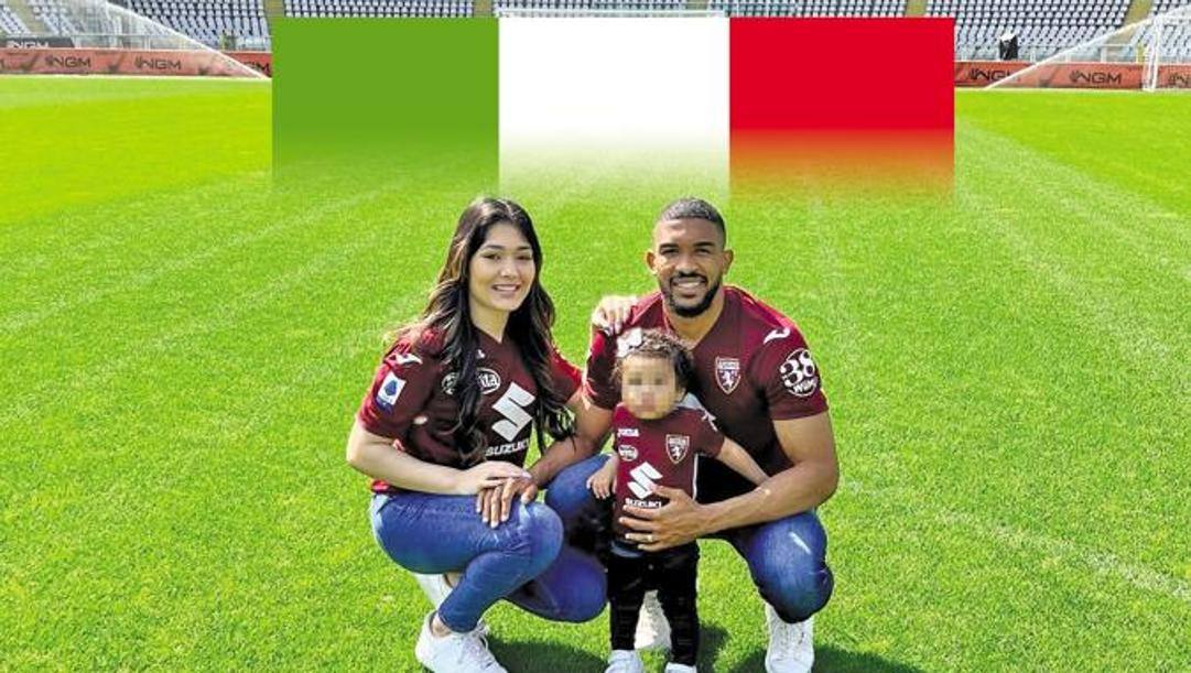 Bremer con moglie e figlia. E un tricolore sullo sfondo... 