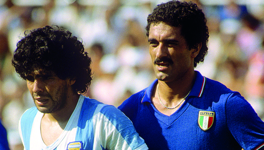 Maradona e Gentile. Il difensore azzurro annullò il più forte del mondo 