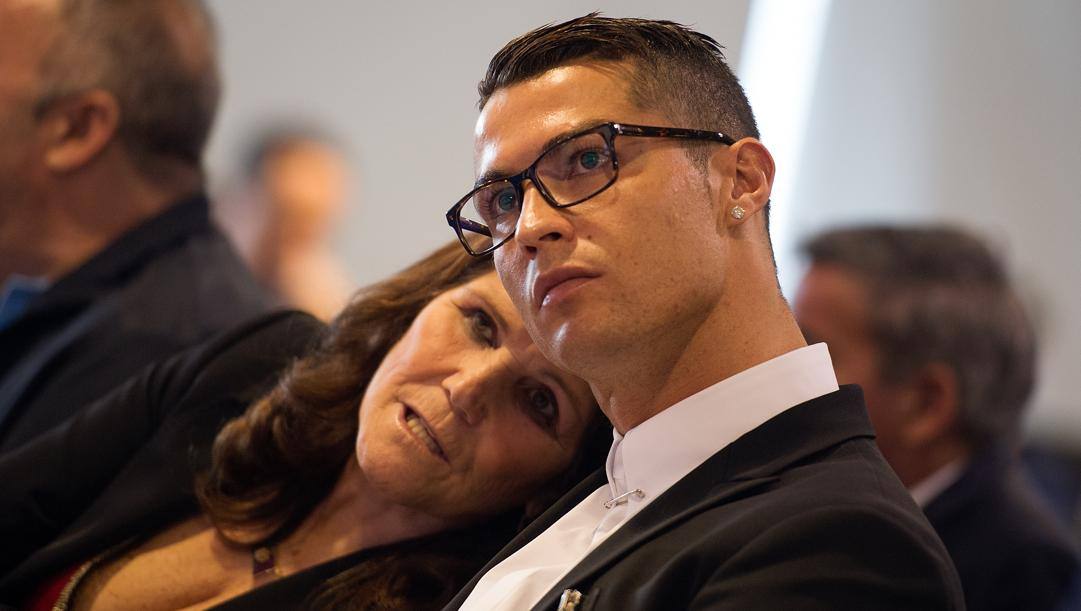 Cristiano Ronaldo e la madre Dolores. Getty Images 