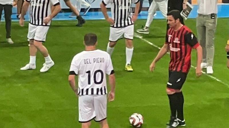 Del Piero rimette la “10” e fa doppietta: le Legends della Juve battono quelle del Milan