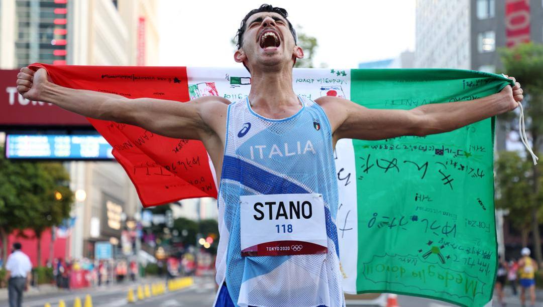 Massimo Stano celebra la vittoria olimpica. Getty 