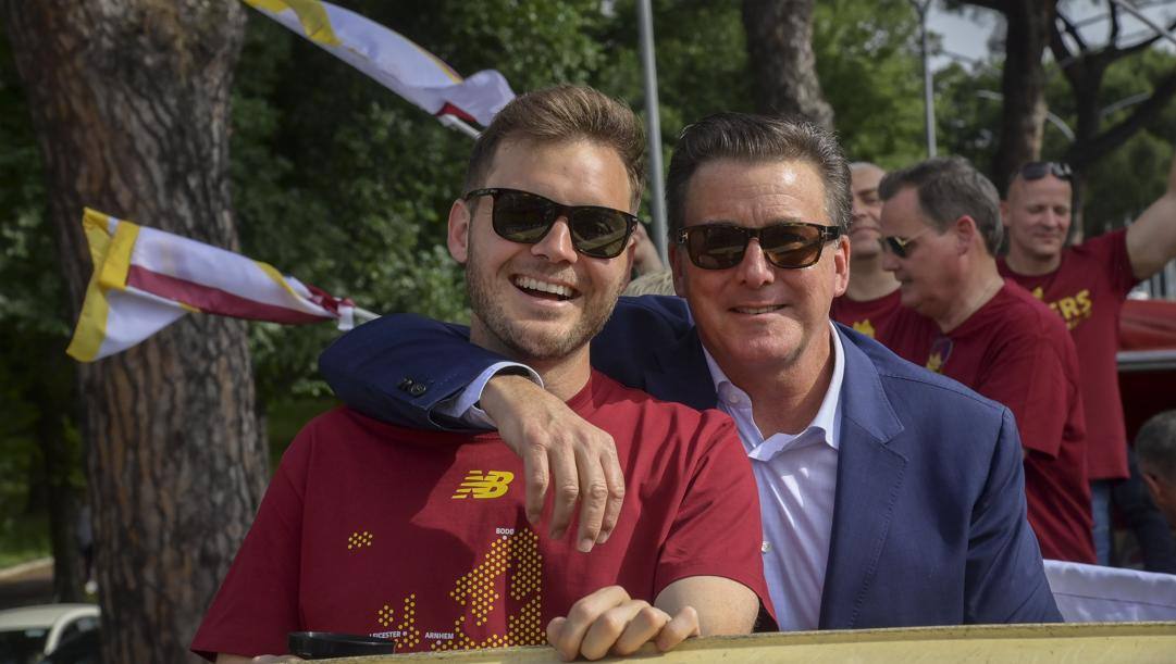 Ryan e Dan Friedkin alla festa per la Conference League. Getty Images 