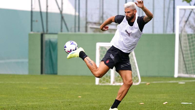 Milan-Udinese: Giroud si allena ancora a parte