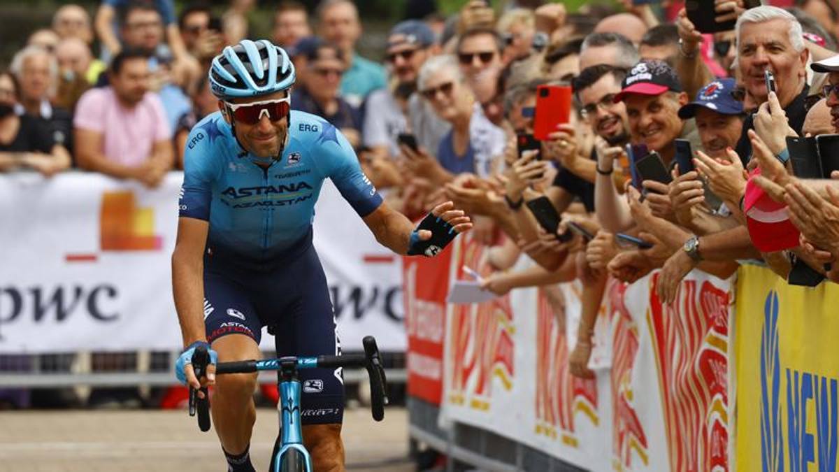 vincenzo nibali tour de france 2022