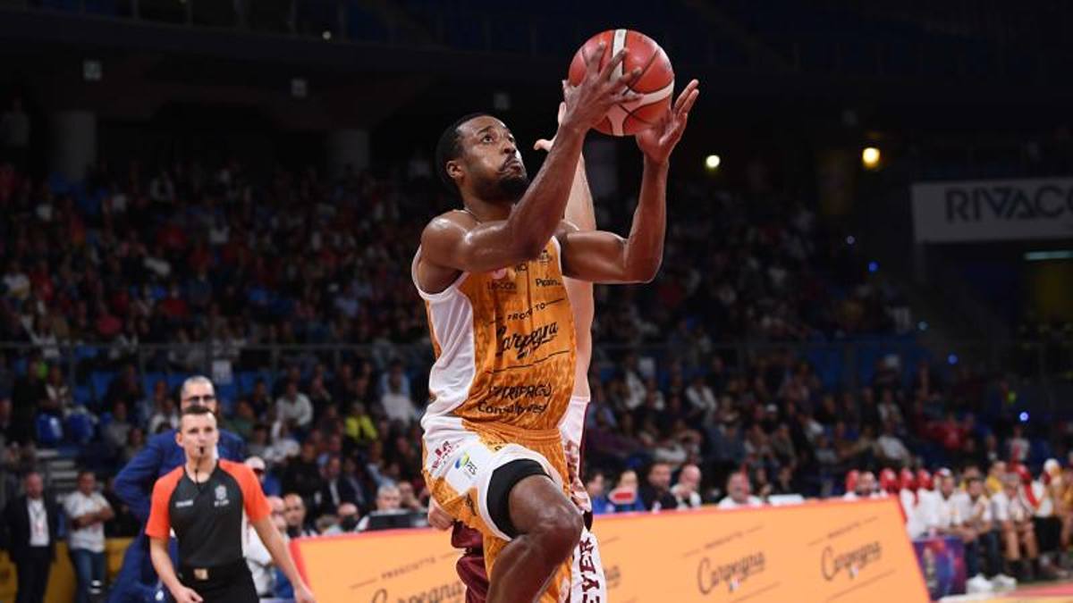 Basketball Serie A advances: Pesaro and Brescia win