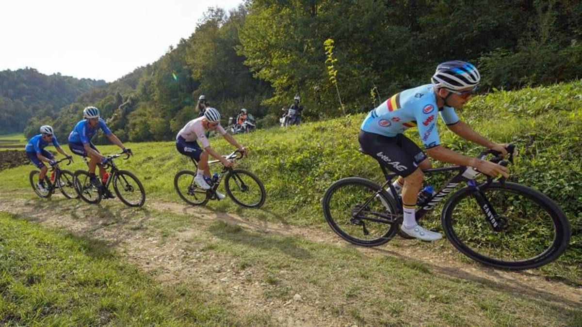 Ciclismo, Mondiali gravel in il belga Vermeersch oro, l'Italia