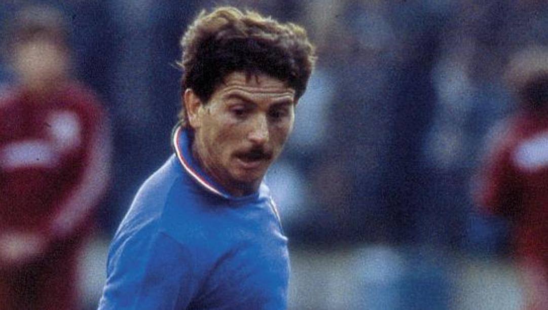 Franco Selvaggi in maglia azzurra. 