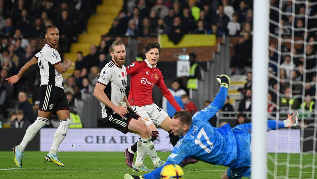 Alejandro Garnacho a segno con il Manchester United nella gara disputata con il Fulham   