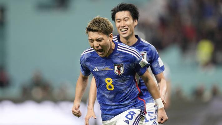 Ritsu Doan, 24 anni, esulta per il gol del momentaneo pareggio. Ap Ritsu Doan, 24 anni, esulta per il gol del momentaneo pareggio. Ap