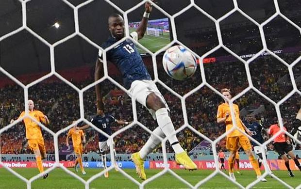 Il gol del pareggio di Valencia. Afp Il gol del pareggio di Valencia. Afp