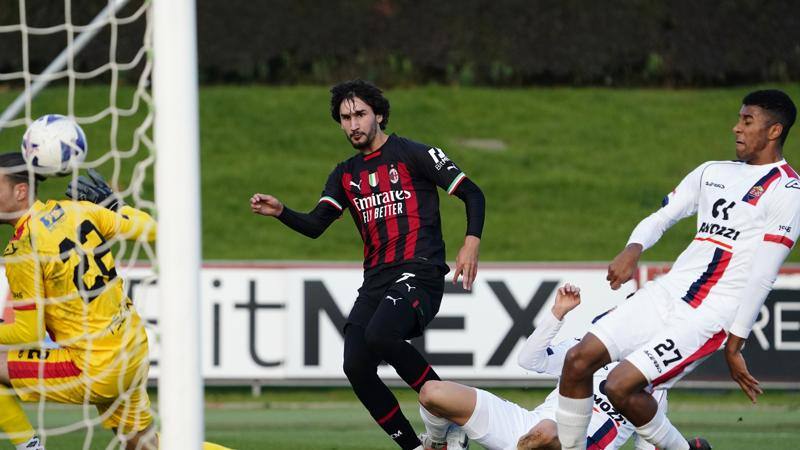 Milan, Adli gol in amichevole ma futuro in bilico