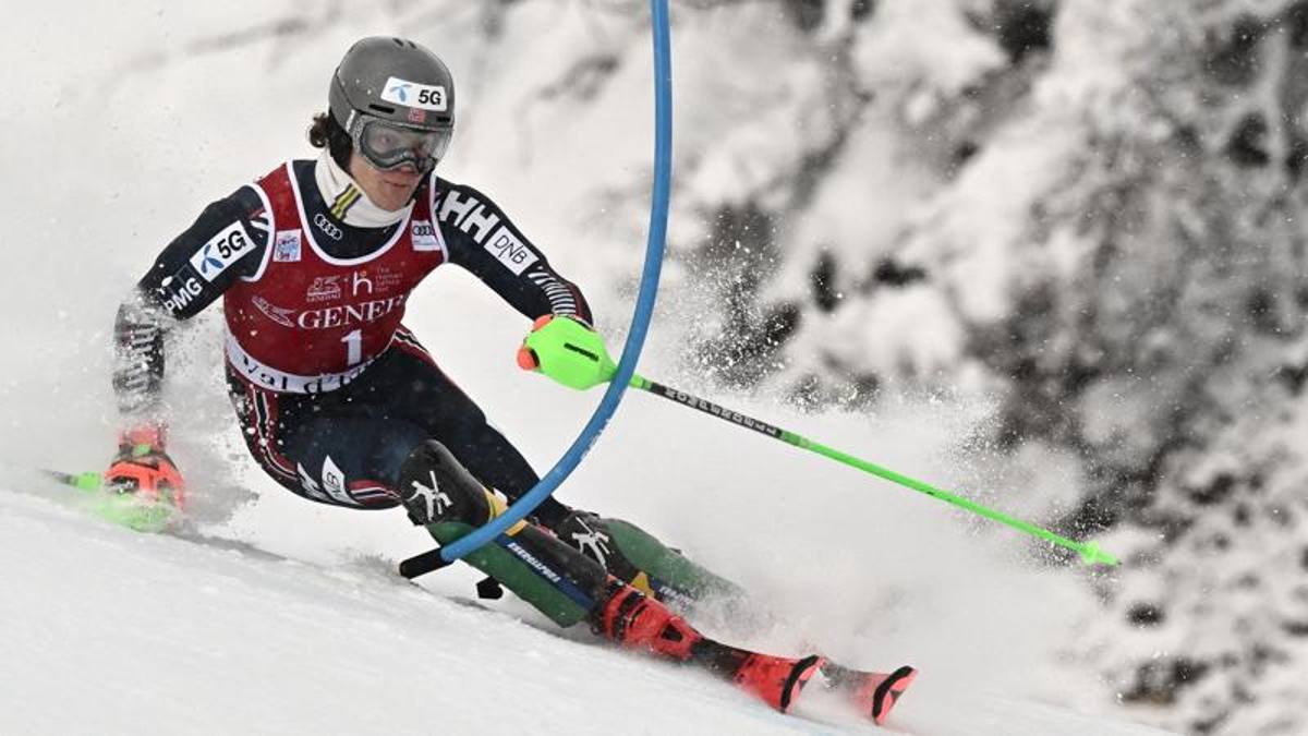 Skiing, Cdm Slalom Val d’Isere: Braathen wins.  Surprise Kastlunger