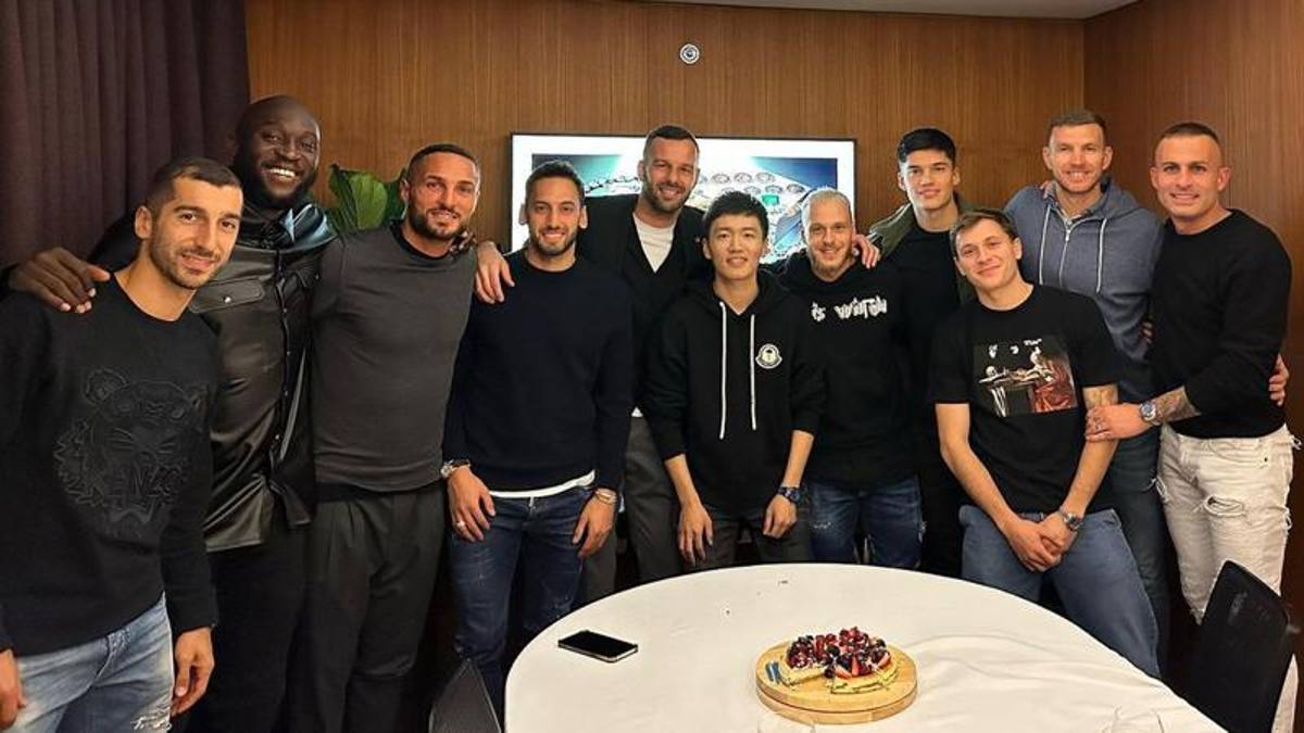 Inter, Zhang’s birthday in Milan with the team