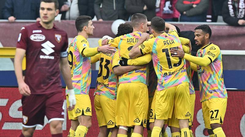 Torino-Spezia 0-1: Nzola (rigore)