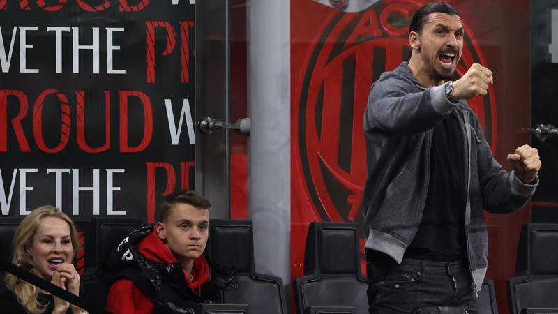 Milan, Ibrahimovic in campo insieme al figlio a Milanello