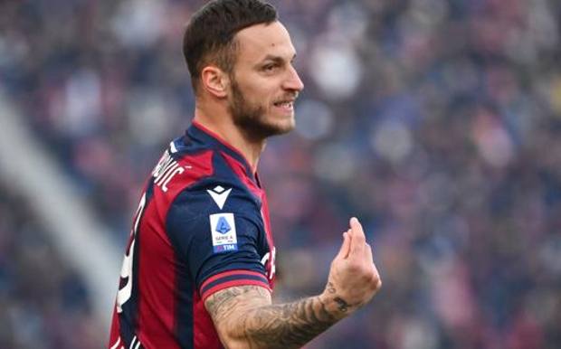 Bologna Arnautovic Imbufalito Per Lesclusione Thiago Motta Gioca