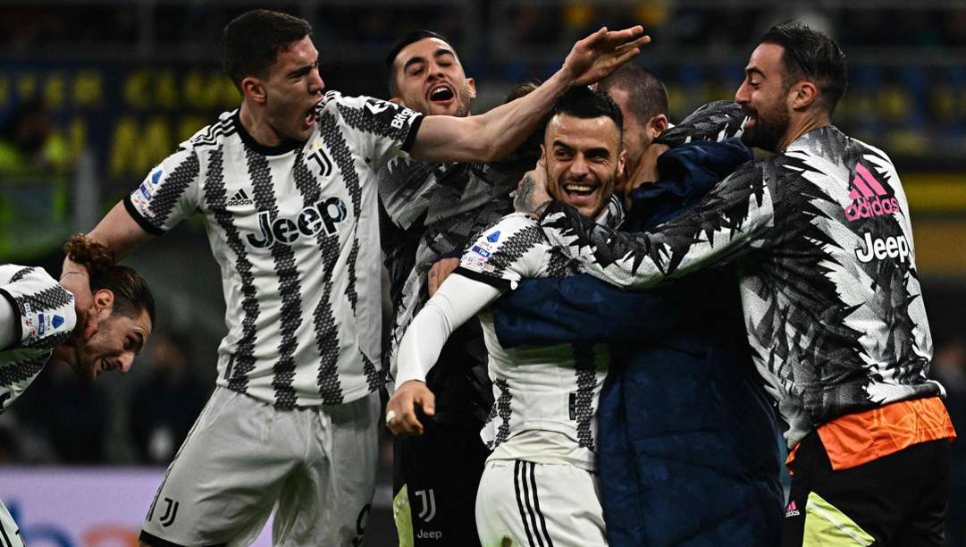 L'esultanza della Juventus per il gol di Filip Kostic, 30 anni. Afp 