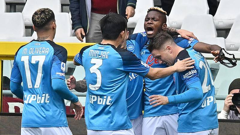 Torino-Napoli 0-4: Osimhen doppietta, Kvaratskhelia su rigore e Ndombele