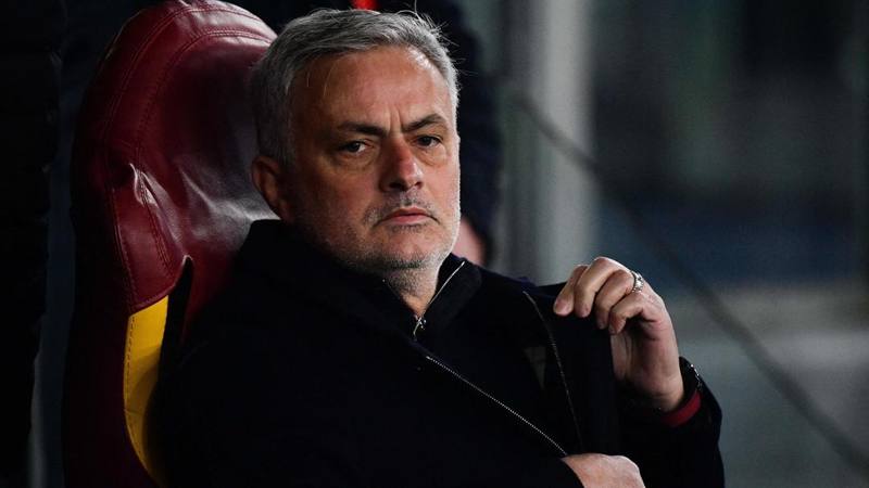 Squadra nervosa, futuro incerto: i 3 peccati capitali di Mourinho