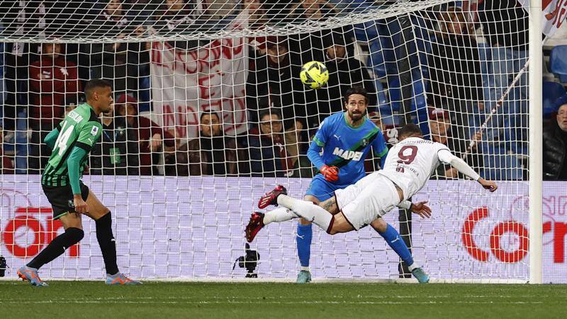 Sassuolo-Torino 1-1, gol di Pinamonti e Sanabria