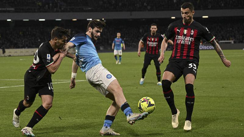 Milan-Napoli, derby mondiale: Algeria, Georgia e… uno 007 in Cina