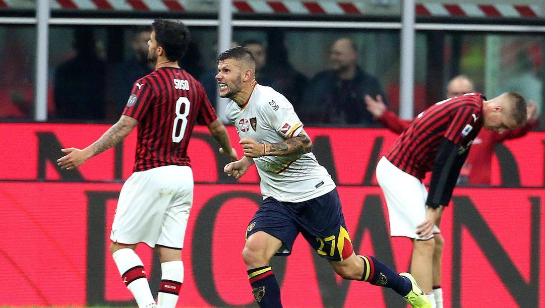 Marco Calderoni festeggia il gol del 2-2 contro il Milan nella gara del 20 ottobre 2019 