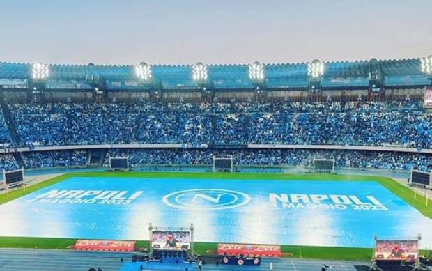 Cosa sta succedendo ai tifosi del Napoli allo stadio Maradona: perché si  gioca nel silenzio