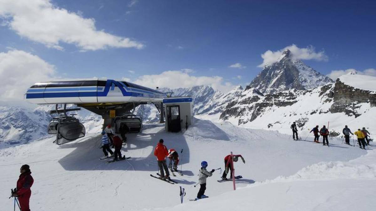 Открытие горнолыжный курорт. Cervinia Италия горнолыжный курорт. Червиния горнолыжный курорт высота. ВЛОГ Червиния горнолыжный курорт. Горнолыжный курорт предатор Италия.