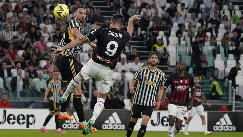 Milan, il gol di Giroud e il pallone ai tifosi | Fan token