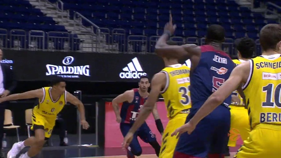 Fontecchio batte Polonara: l'Alba Berlino supera il Baskonia