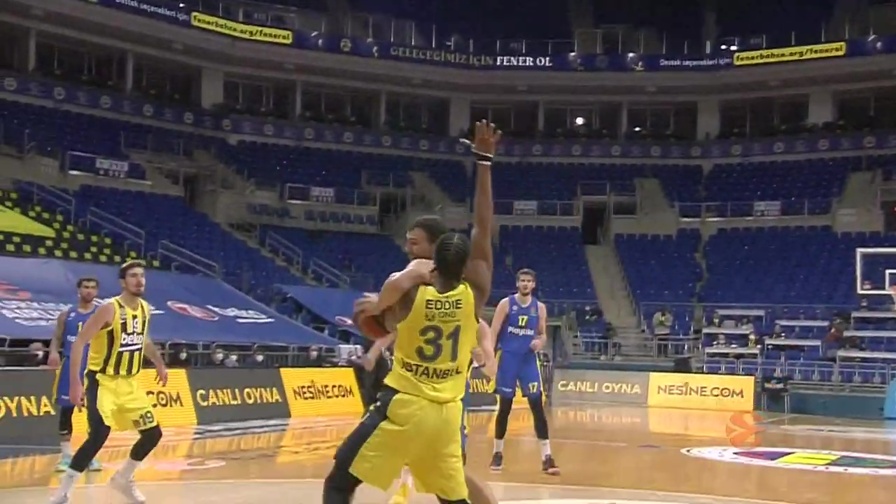 Vesely 18 punti e De Colo 16, Fenerbahçe-Maccabi