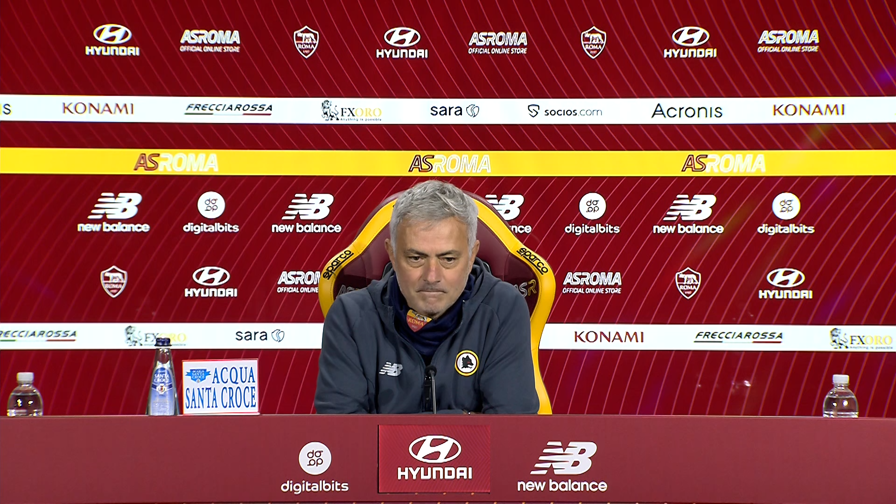 Mourinho: "Abraham-Mayoral? È un'opzione per l'attacco"