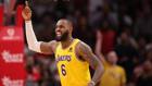 LeBron parte centro titolare per la 1ª volta... i Lakers sbancano Houston