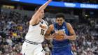 Towns-Jokic, che sfida! Poi le tre triple di Edwards fanno volare Minnesota