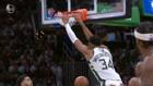 Nba, Boston-Milwaukee: la schiacciata di Giannis Antetokounmpo
